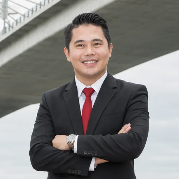 Mark Ynoc